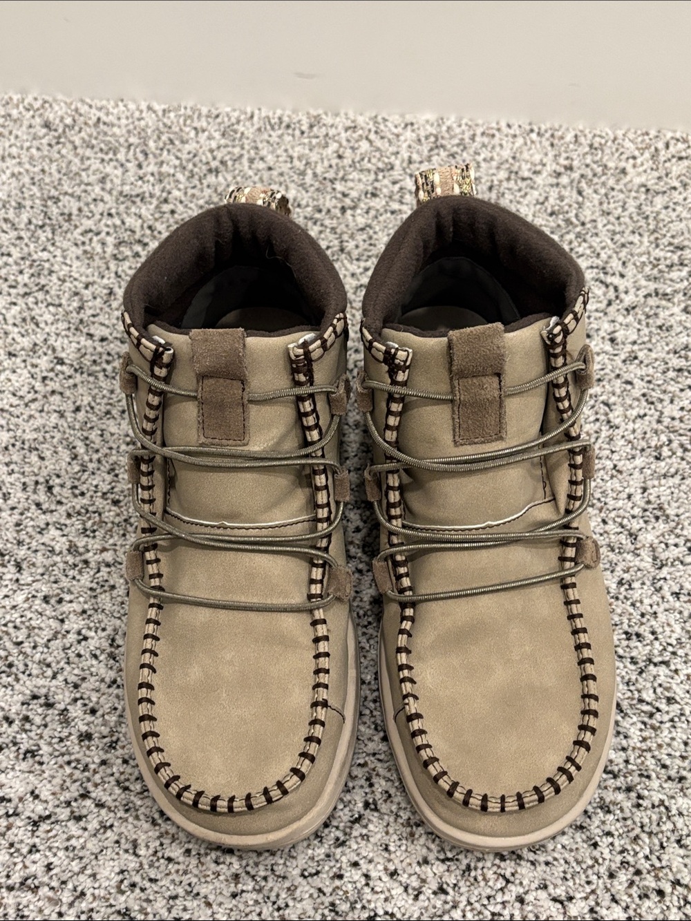 Hey Dude womens beige and brown boots, size 9 - Picture 3 of 4